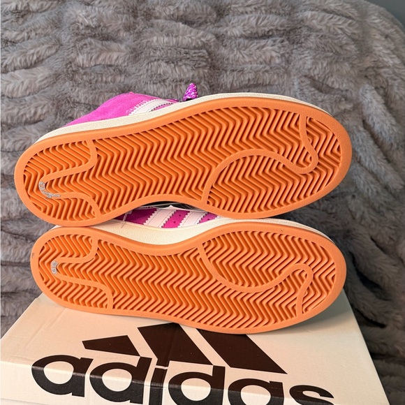 NWT - Adidas Originals Campus Fuchsia Sneakers with White Stripes - Picture 5 of 8